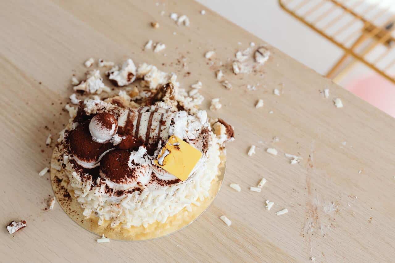 קישוטים לעוגת יום הולדת