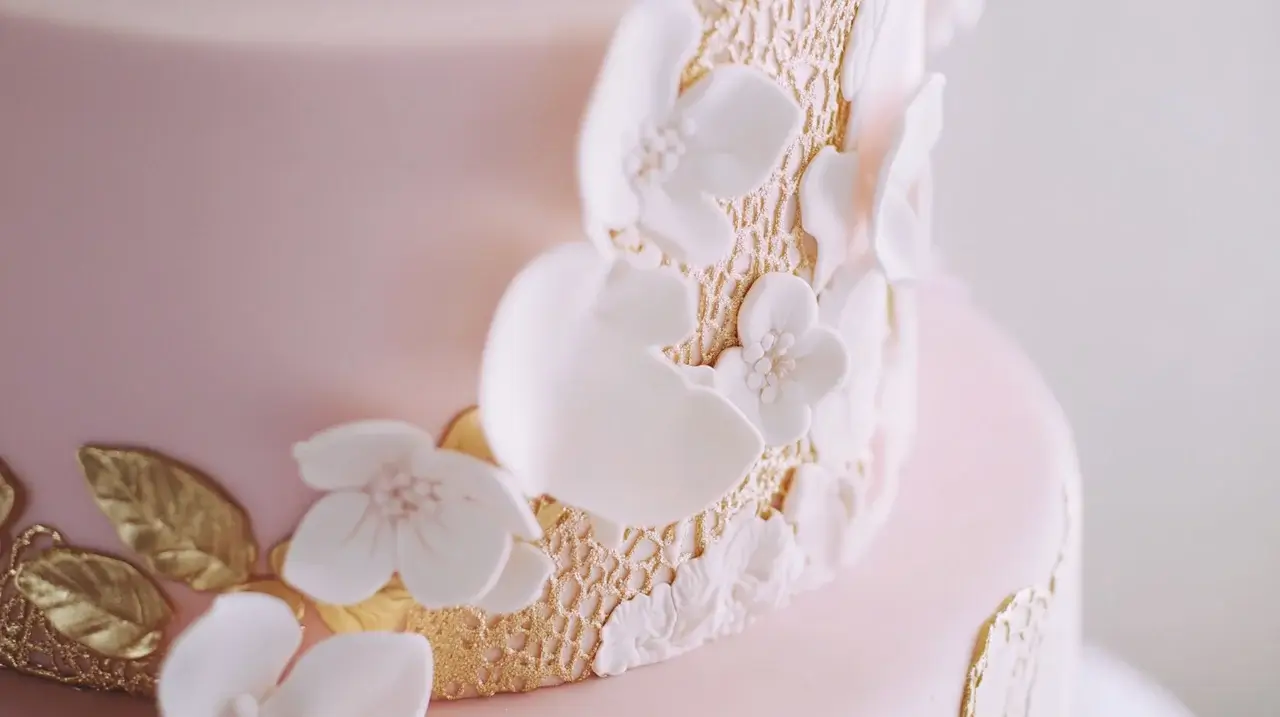 עוגות יום הולדת למבוגרים